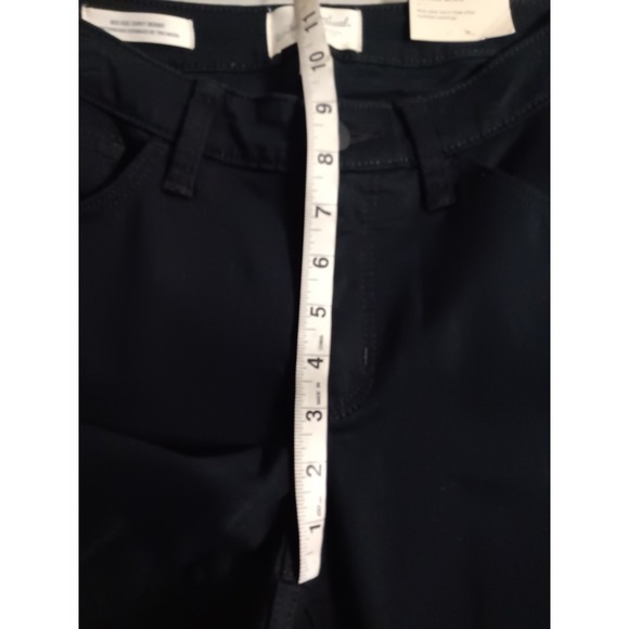 Universal Threads Women's Mid Rise Curvy Skinny Jeans Black Size 10 REG - Picture 8 of 10